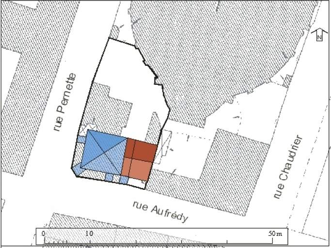 Plan masse, plan schématique des toitures, d'après le plan cadastral de 1976.