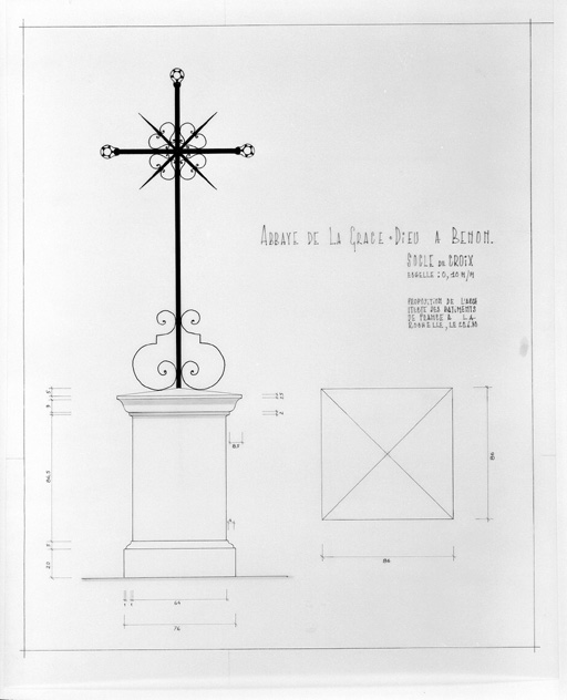Croix monumentale, projet de socle. Elévation et plan, 1980.