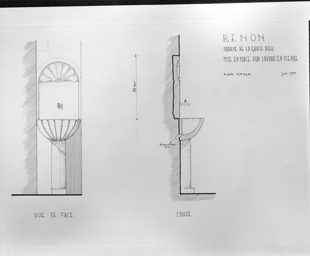 Lavabo en pierre. Elévation et coupe, 1987.