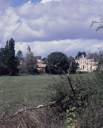 Vue depuis le sud-est.