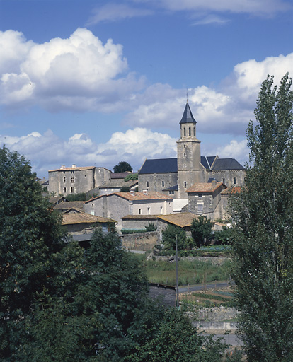 Vue depuis le sud-est.
