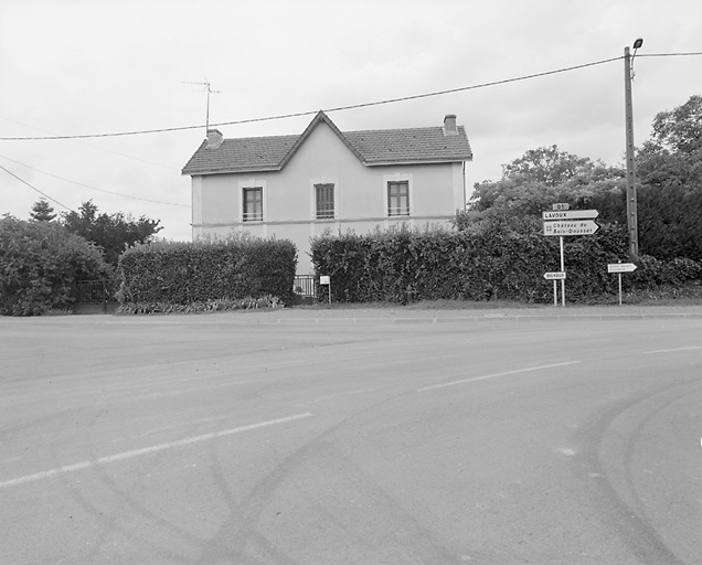 Elévation antérieure, vue générale.