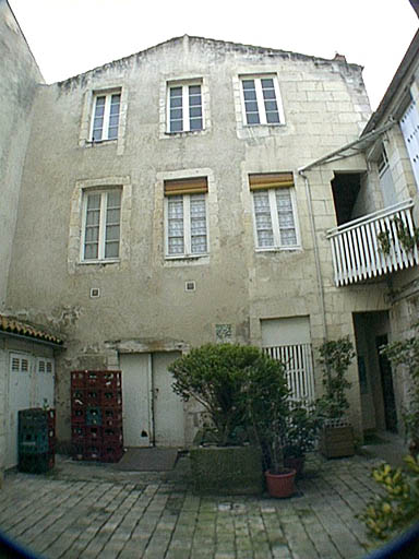 Corps de bâtiment postérieur, élévation sur cour.
