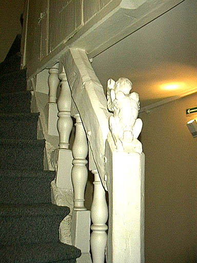 Escalier, départ de la rampe au-dessus du premier étage.