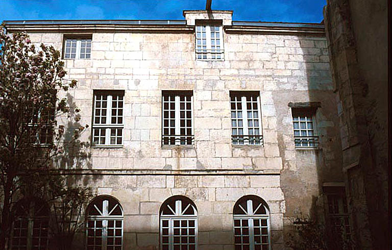 Bâtiment postérieur, élévation antérieure est.