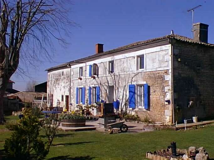 Logis construit vers 1885, élévation antérieure, vue prise du sud-est.