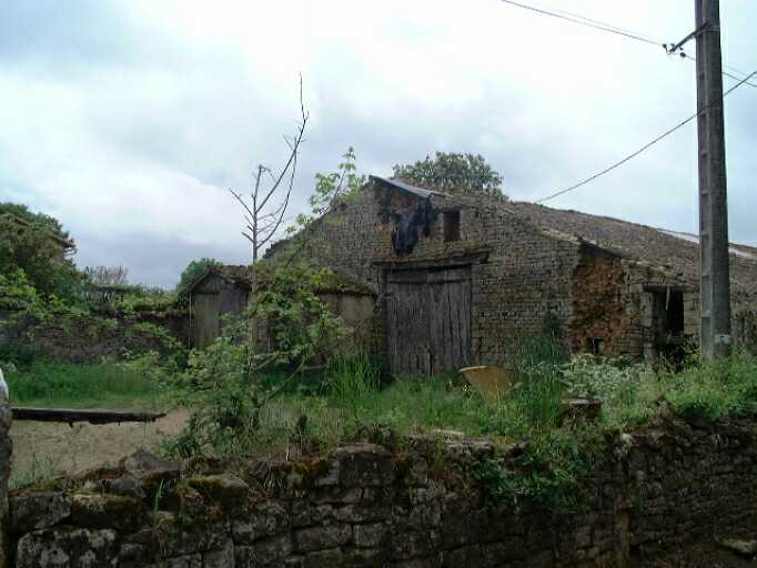 Grange-étable, vue prise du nord-ouest.