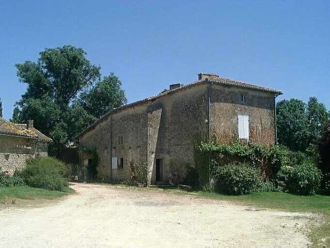 Nouveaux logis, élévations postérieures et latérale gauche, vue prise du nord-ouest.
