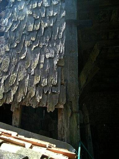 Dépendances des nouveaux logis, hangar et séchoir avec poteaux en bois, élévation antérieure, détail du bardage.