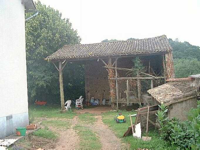 Hangar, vue prise du nord.