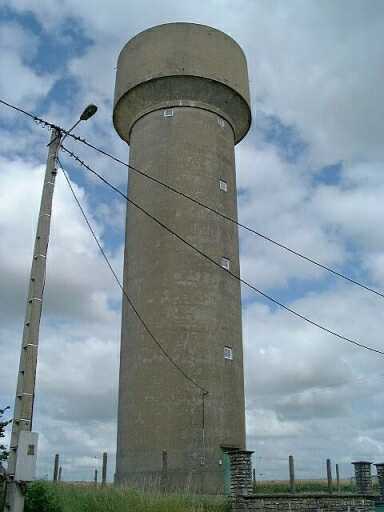 Elévation latérale, vue prise du sud-ouest.