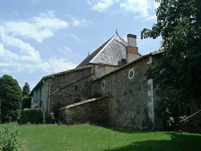 Logis, élévation postérieure du logis et du fournil, vue prise du nord-ouest.