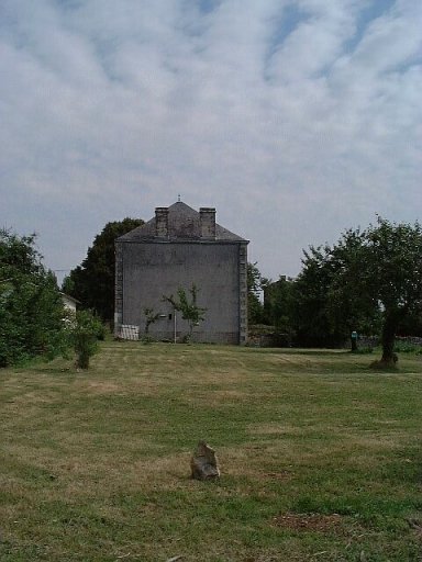 Logis, élévation latérale gauche, vue prise du sud.