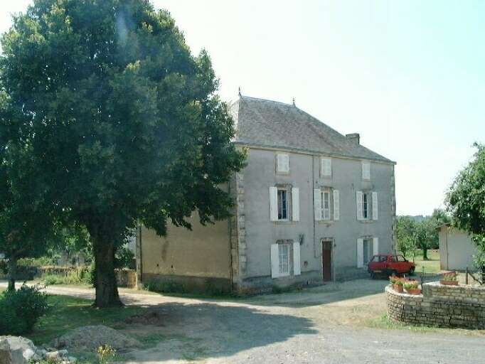 Logis, élévation postérieure, vue prise du nord-ouest.