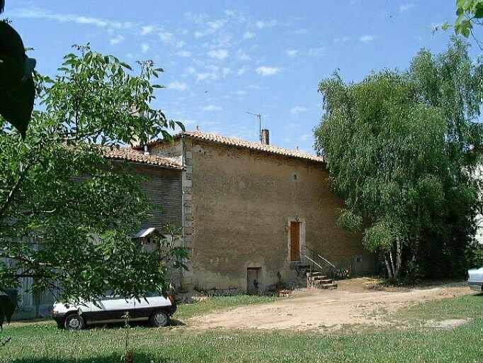 Logis, élévation postérieure, vue prise du nord-est.