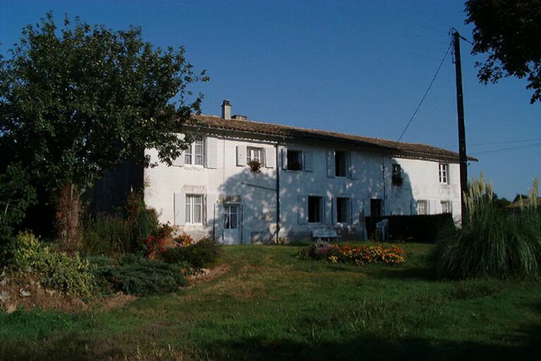 Logis, élévation antérieure, vue prise du sud.