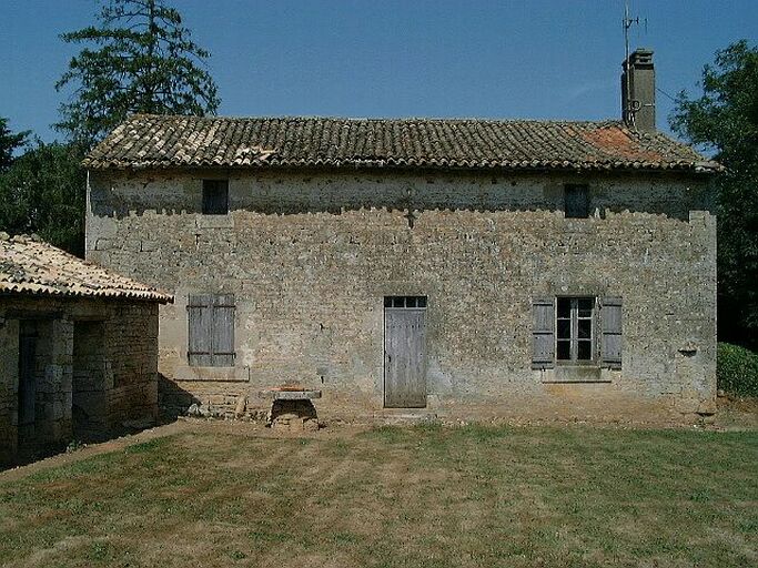 Logis, élévation antérieure, vue prise du sud.