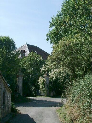 Vue d'ensemble et de situation, prise du nord-est.