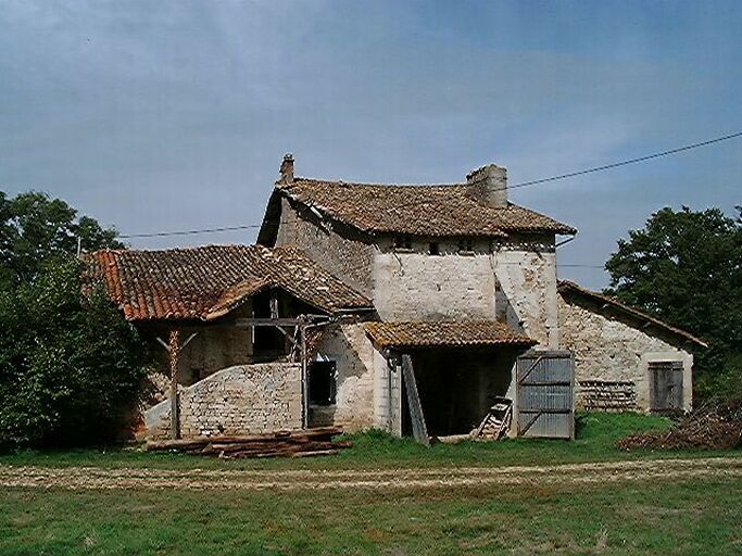 Logis, élévation antérieure est, vue prise du sud-est.
