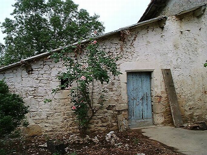 Fournil accolé à l'ouest au logis ouest, élévation est, vue d'ensemble.