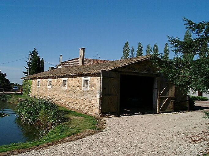 Dépendances, porcherie construite vers 1931, vue prise du nord-est.