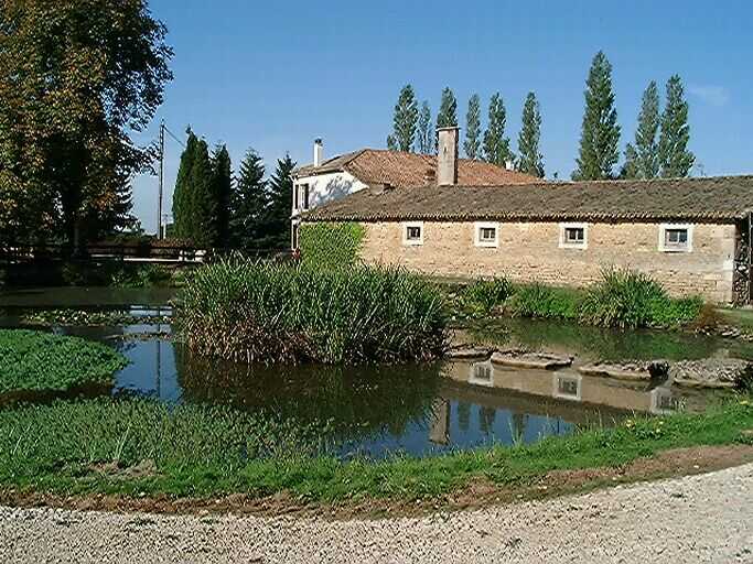 Dépendances, porcherie, vue prise de l'est.