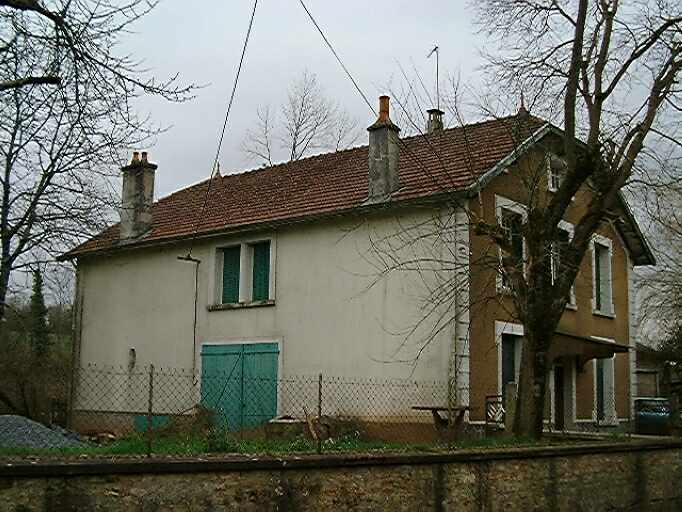 Logis, élévation latérale gauche, vue prise du nord-ouest.