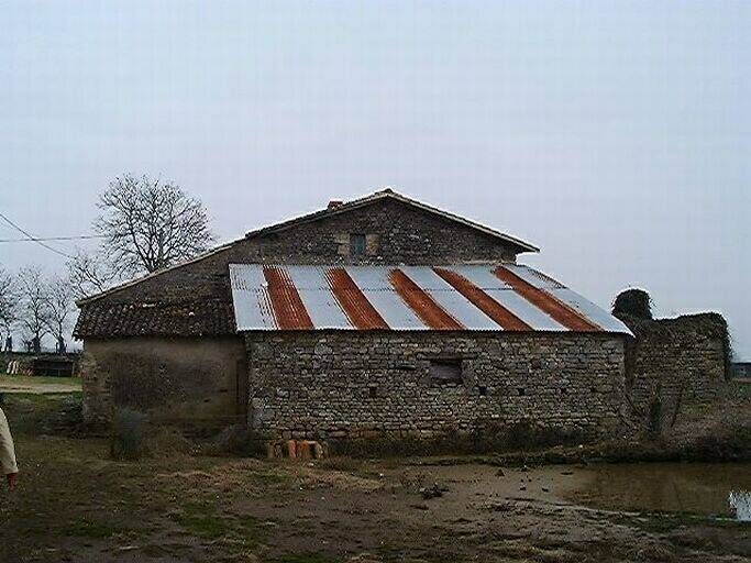Logis, élévation latérale droite sud.