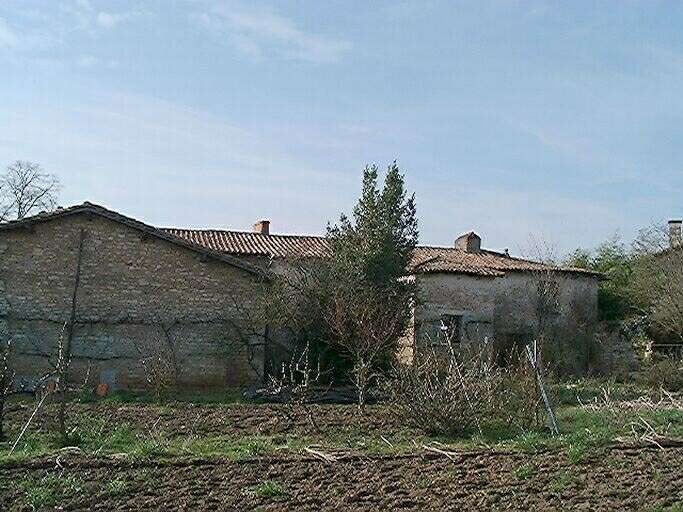 Elévation est, vue prise du sud-est.