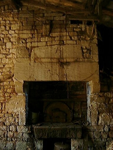 Communs, four, vue de face.