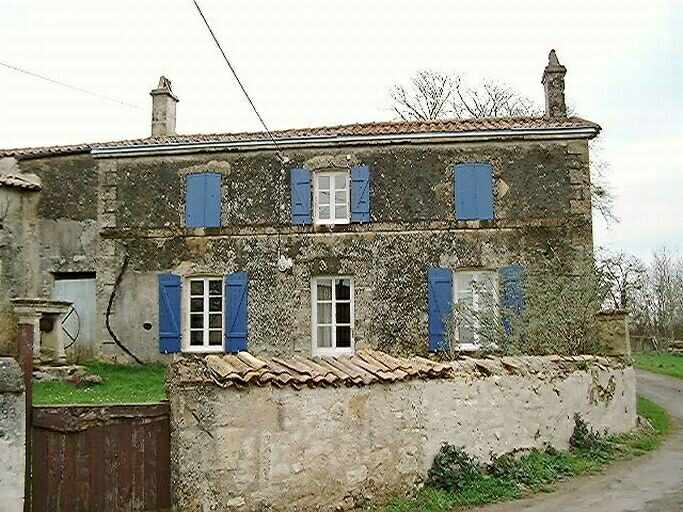 Logis, élévation antérieure, vue prise du sud.
