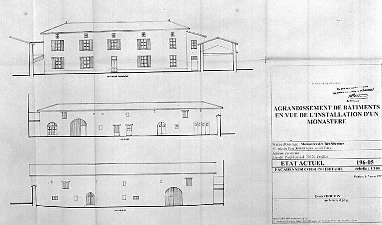 Agrandissement de bâtiments en vue de l'installation d'un monastière. Etat actuel 196-05. Façades sur cour intérieure. Poitiers le 7 mars 1997, par Denis Thoumin.