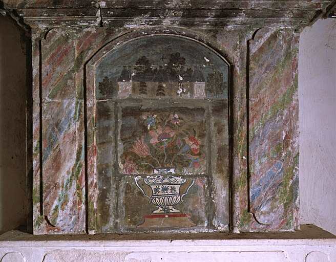 Logis, intérieur, rez-de-chaussée, première pièce à droite, la cheminée, détail du trumeau peint