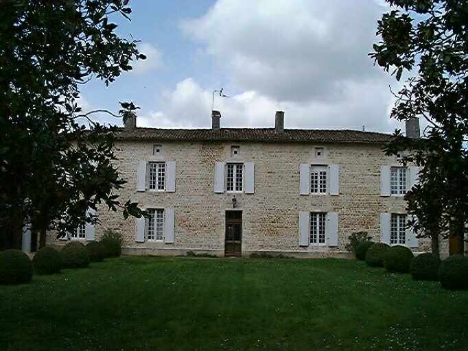 Logis, élévation antérieure sud, vue prise du sud.