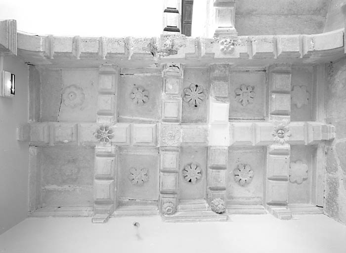 Bâtiments conventuels de l'abbaye Notre-Dame aujourd'hui bâtiments communaux