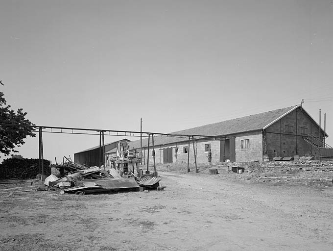 Atelier en brique vu du nord-est.