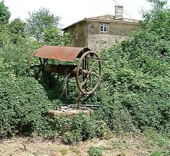 Puits mitoyen situé à la limite des parcelles 94 et 1.