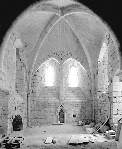 Eglise Saint-Hilaire, vue intérieure.