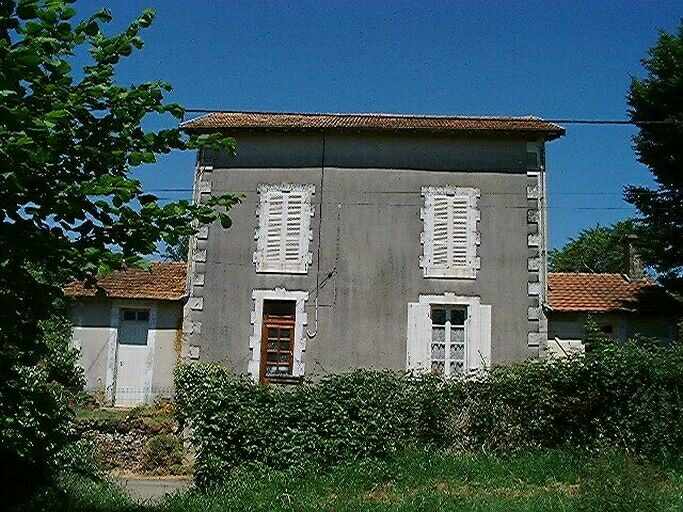 Logis, élévation antérieure sud-ouest.