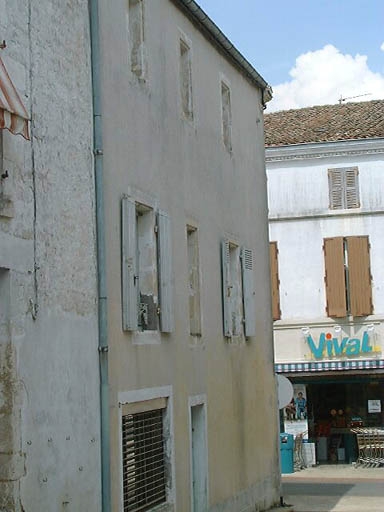 Vue générale. Elévation latérale.