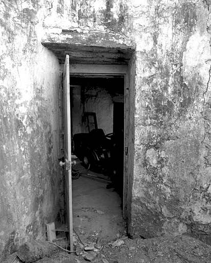 Logis, tour sud, vue depuis l'intérieur de la tour vers la dernière pièce à droite