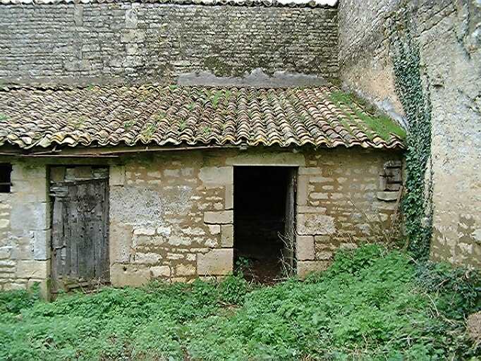 Dépendances agricoles au nord-est du logis, poulailler et porcherie, élévation antérieure du poulailler