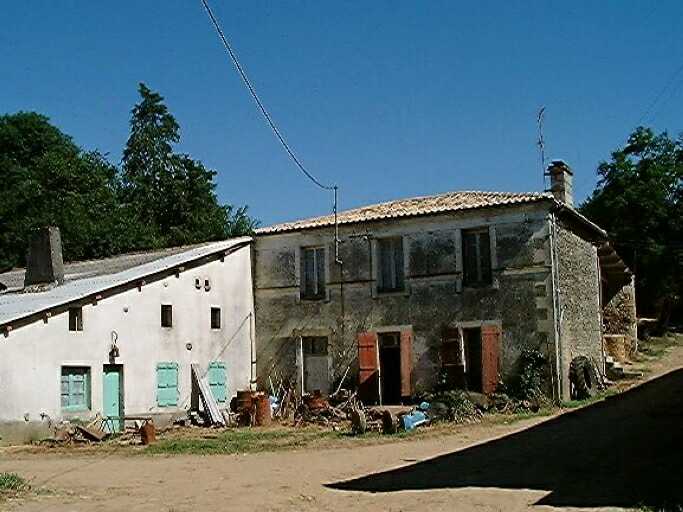 Logis, élévation antérieure, vue prise du nord-ouest.