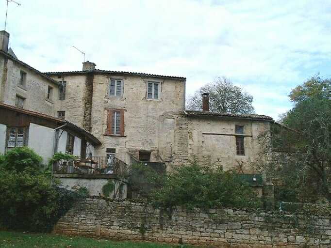 Corps de bâtiment sur l'élévation postérieure, vue générale.