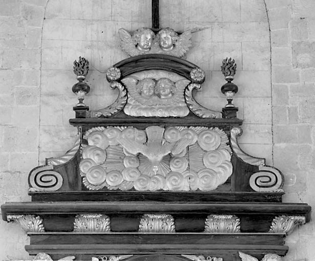 Retable architecturé à niche