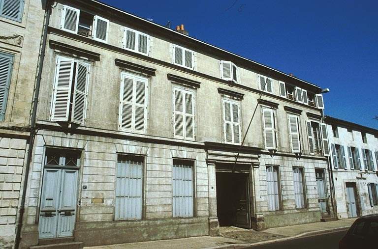 Elévation sur rue.