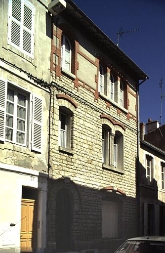 Façade.