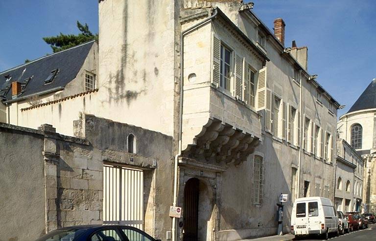 Elévation sur rue.