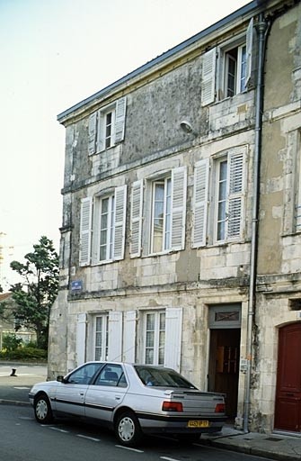 Façade.