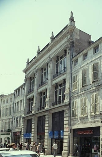 Façade.